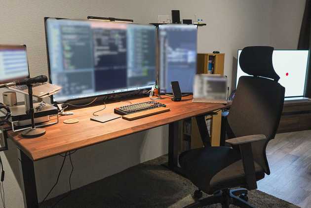 desk